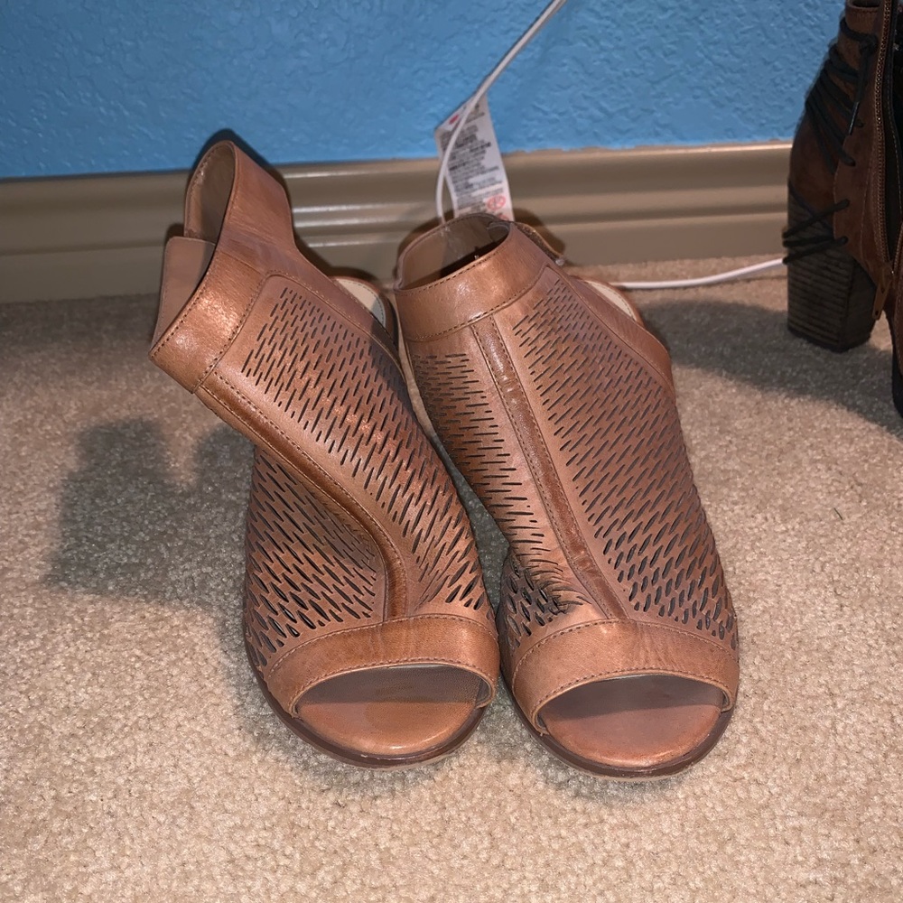 Vince Camuto Heels